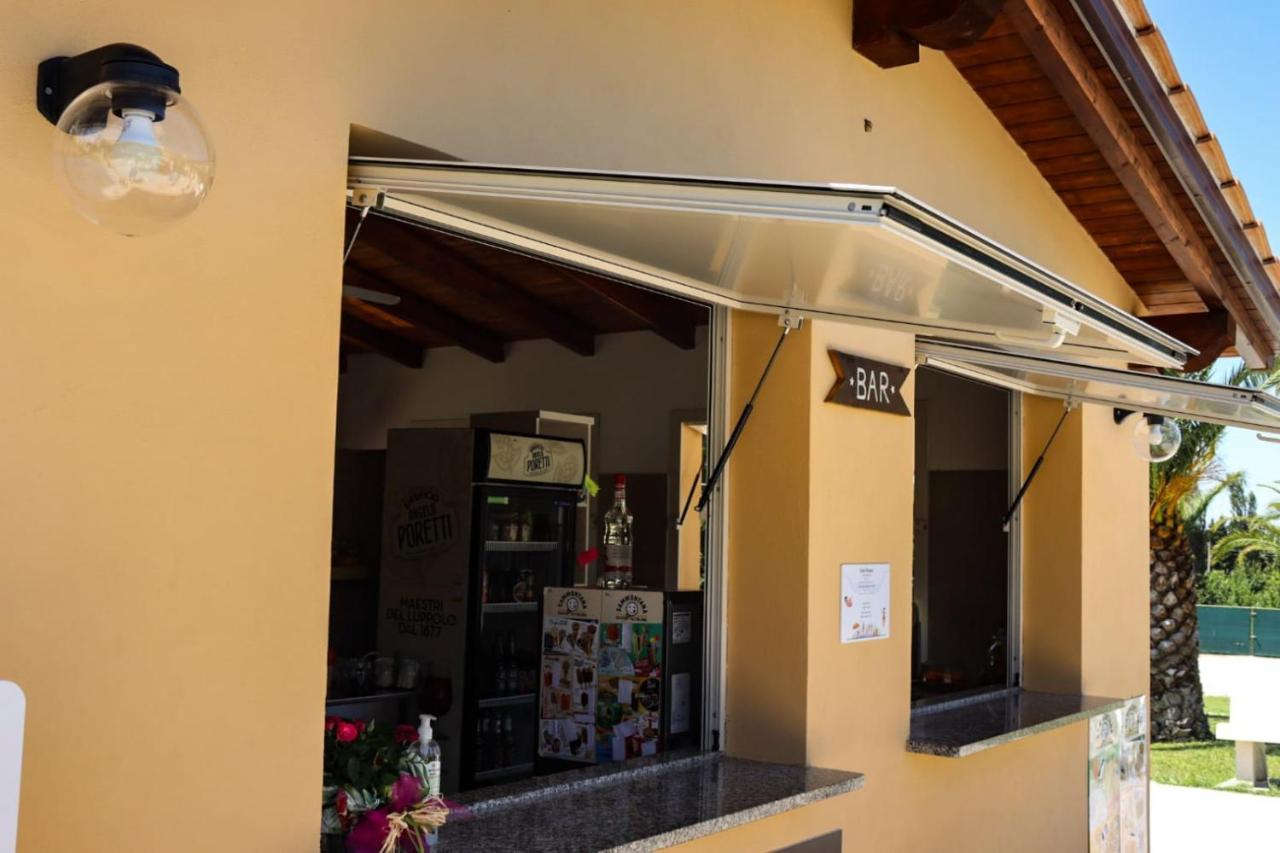 Agriturismo Il Casale Di Monica Rivotorto Eksteriør bilde