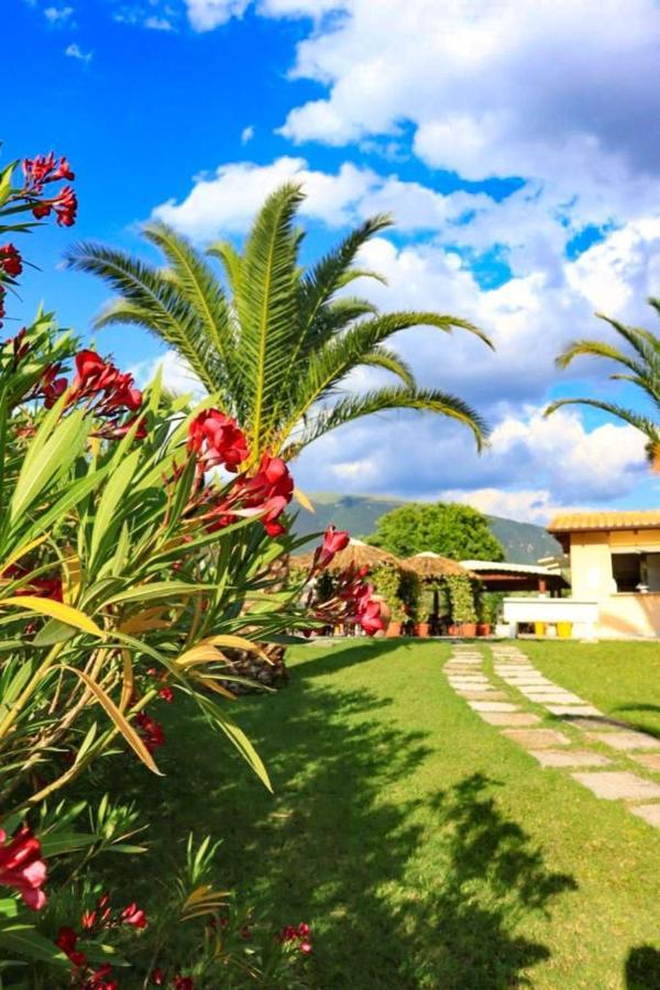 Agriturismo Il Casale Di Monica Rivotorto Eksteriør bilde