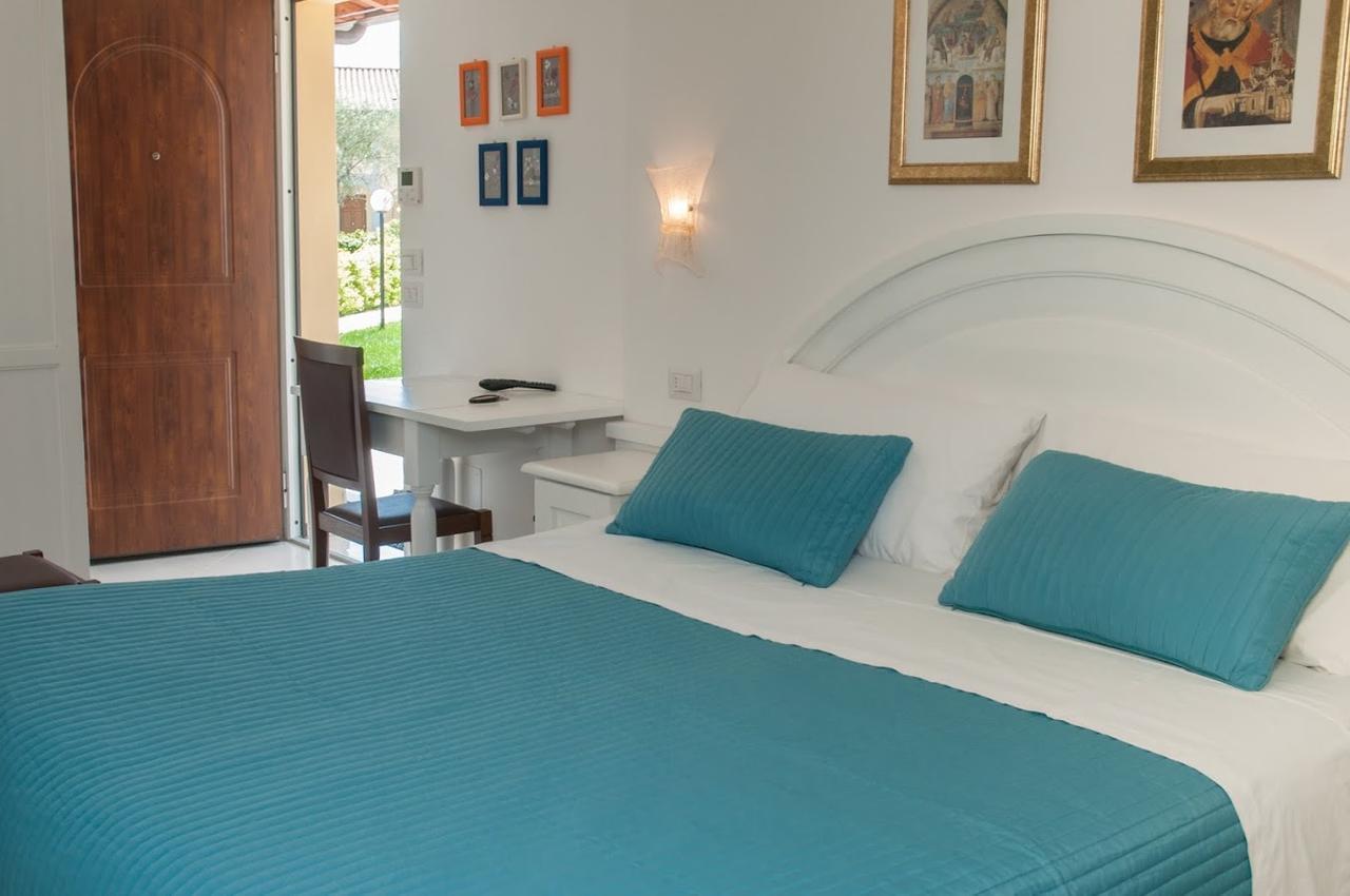 Agriturismo Il Casale Di Monica Rivotorto Eksteriør bilde