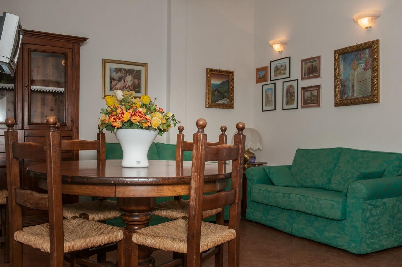 Agriturismo Il Casale Di Monica Rivotorto Eksteriør bilde